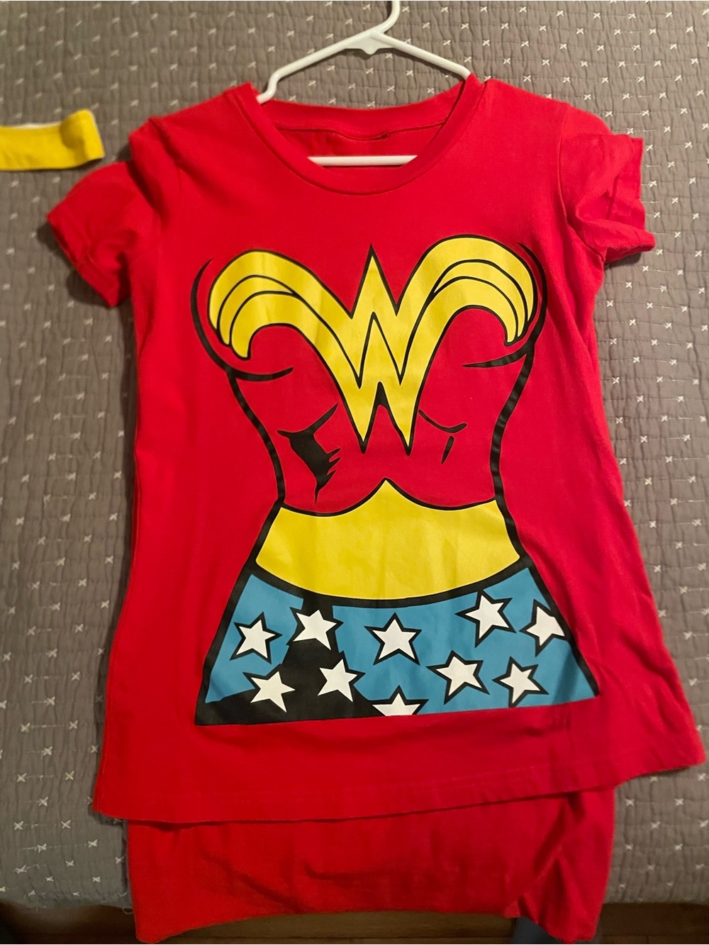 Women’s Red Short-Sleeve Wonder Hero Graphic Tee. Runs small.
